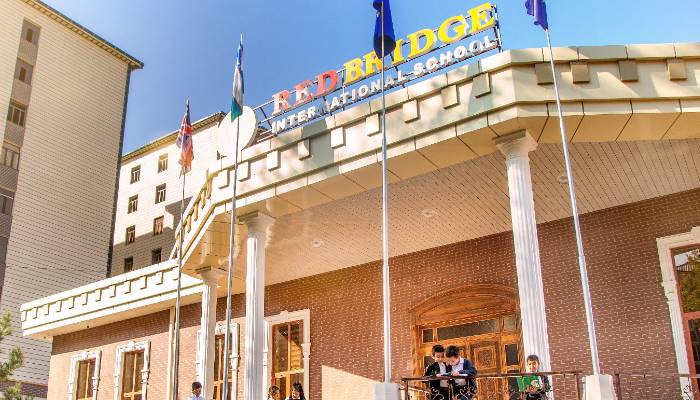 Redbridge Maktab Aloqalar